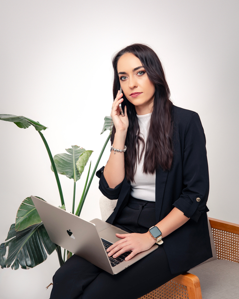 Zdjęcie na okładce dla Karolina Biedrzyńska Ekspert Finansowy